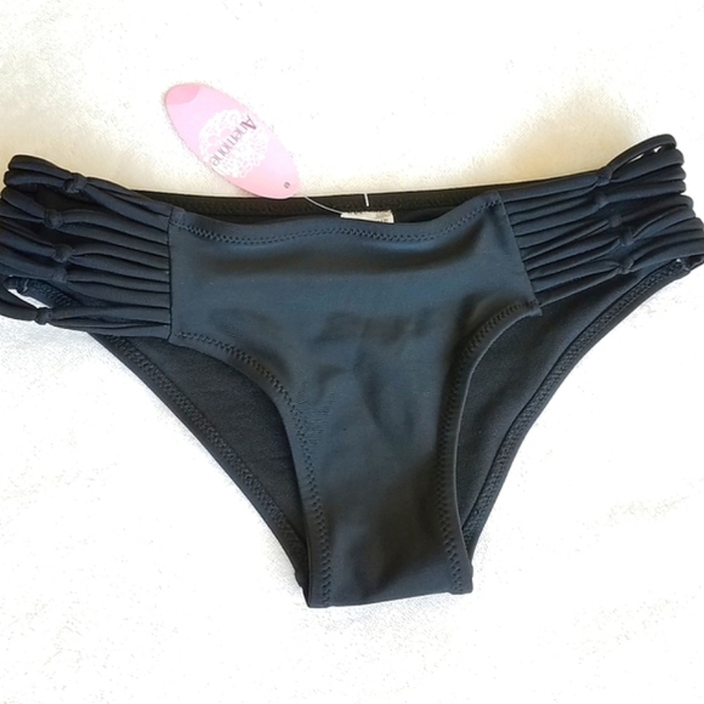 Anemone Side Strappy Hipster Bikini Bottoms ⭐️⭐️